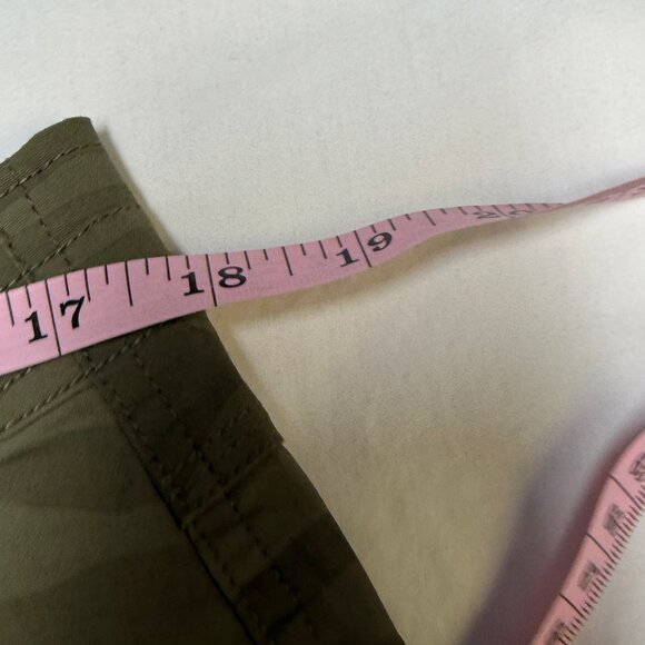 KÜHL Splash Roll-Up Pants Women’s 14 Reg Green Camo Hiking Cargo NWT - Picture 9 of 11